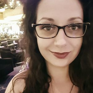 Meet your Posher, Christel